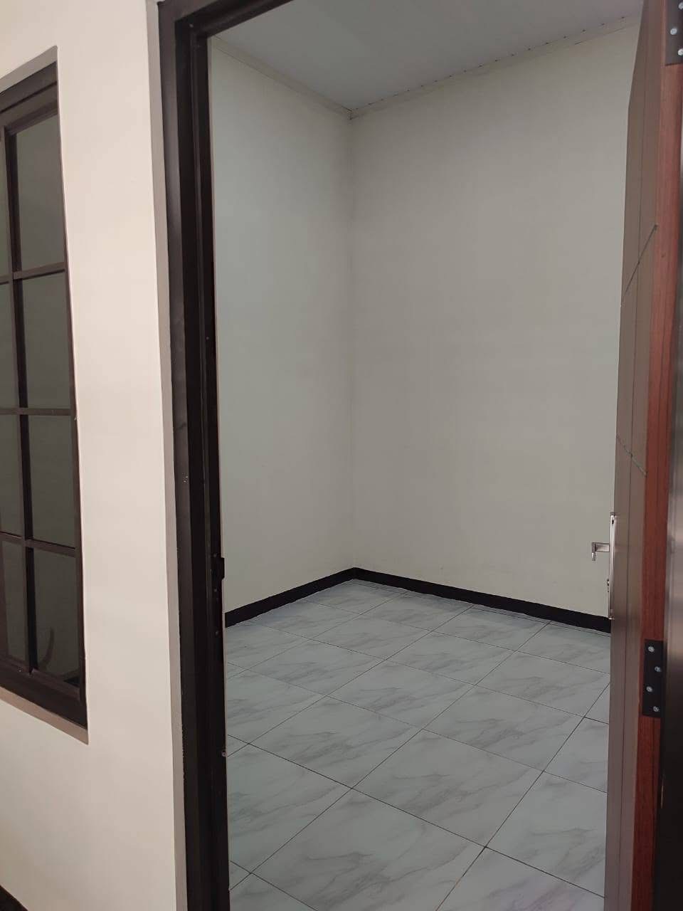 Thumbnail Gambar Tambahan